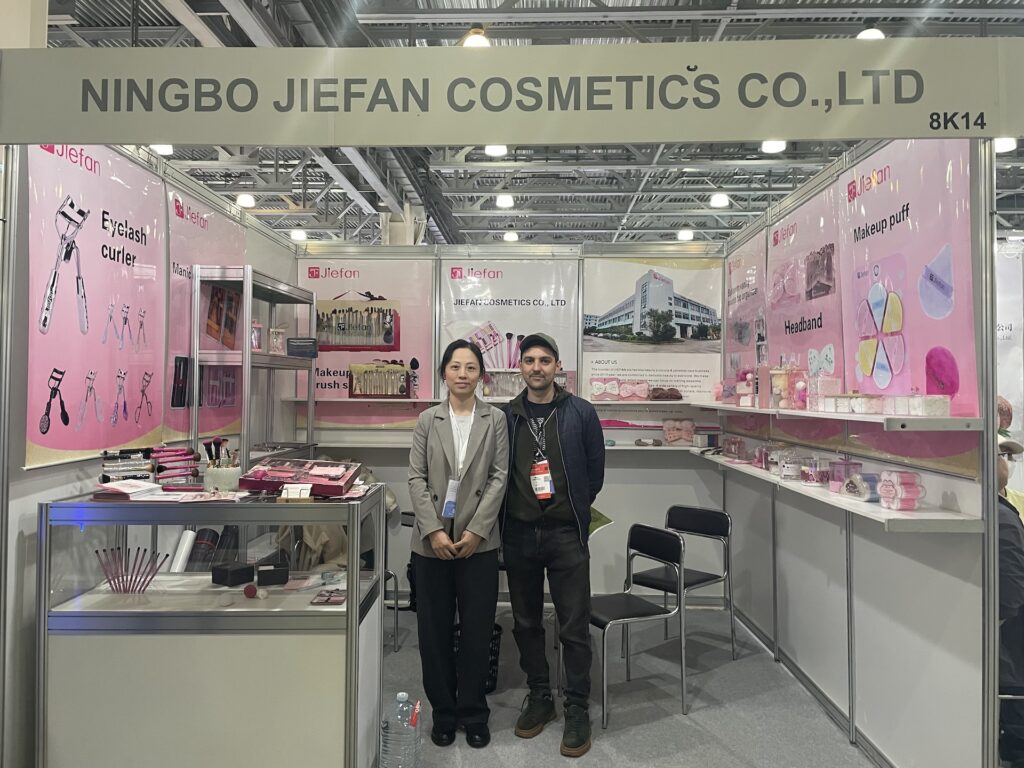 Jiefan attend the interCharm show